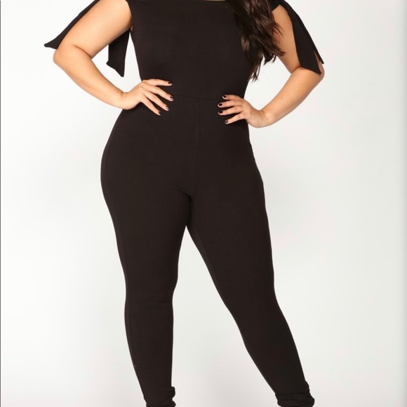 Black off the shoulder jumpsuit - Picture 3 of 4